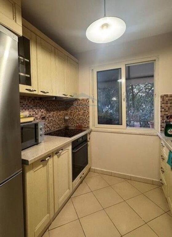 Qera, Apartament 2+1 ,Rruga e Durresit, Tirane