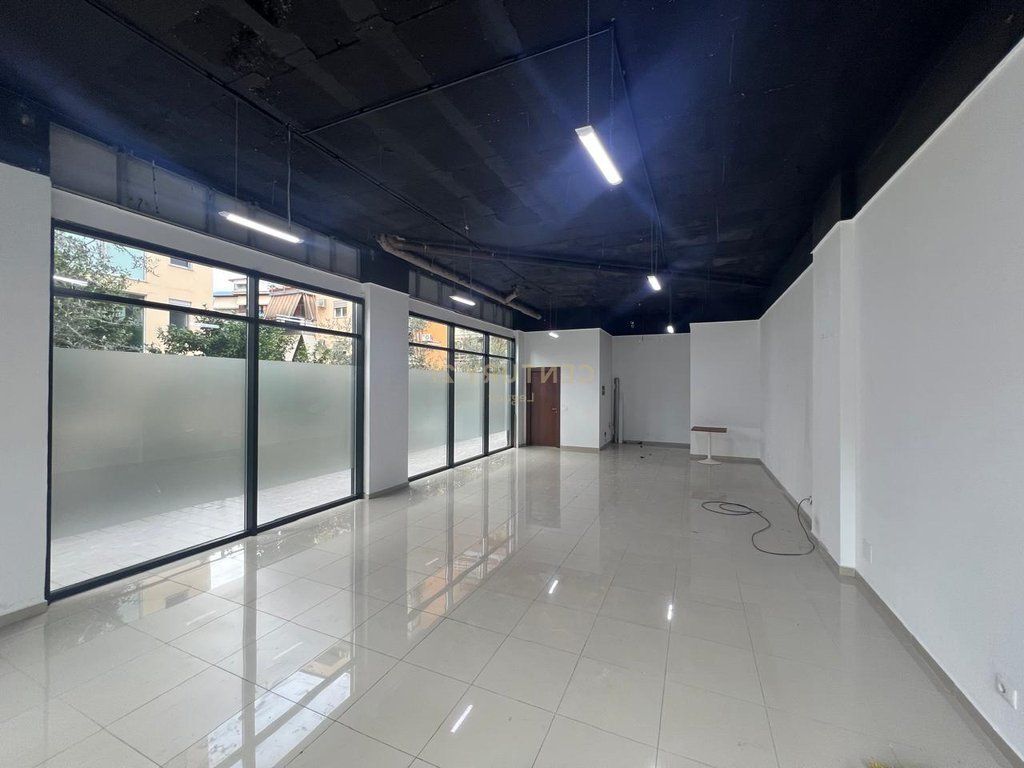 Service unit for rent in Fresk is given