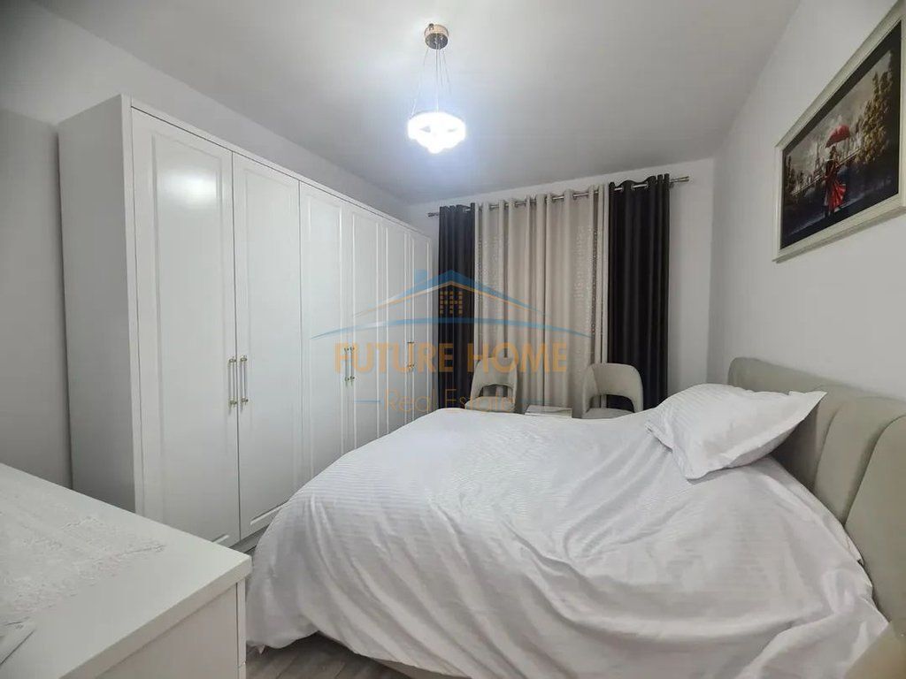 Qera,Apartament 2+1 me post parkimi tek Univers City QTU!