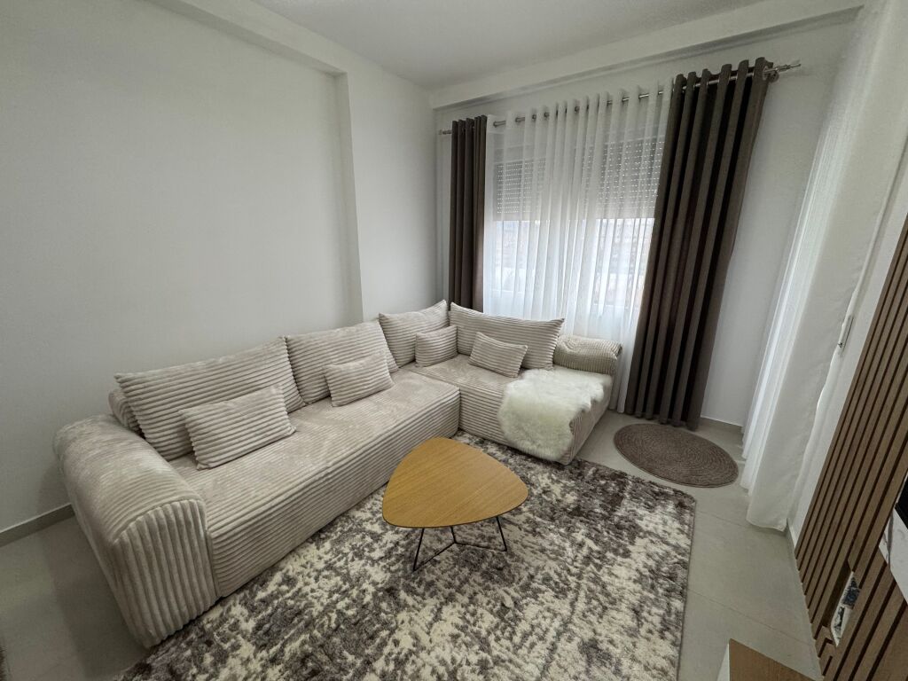 Apartment 1+1 for rent on Bedri Karapici street