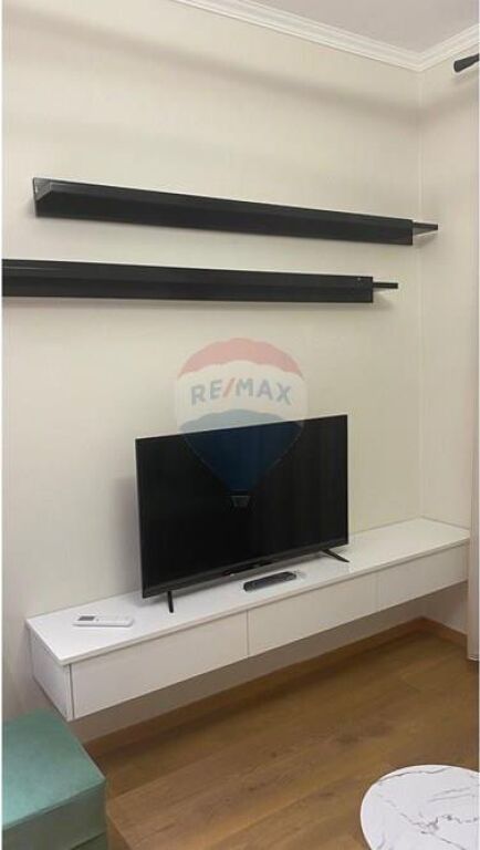 Appartamento in affitto 1+1 in Via Qemal Stafa