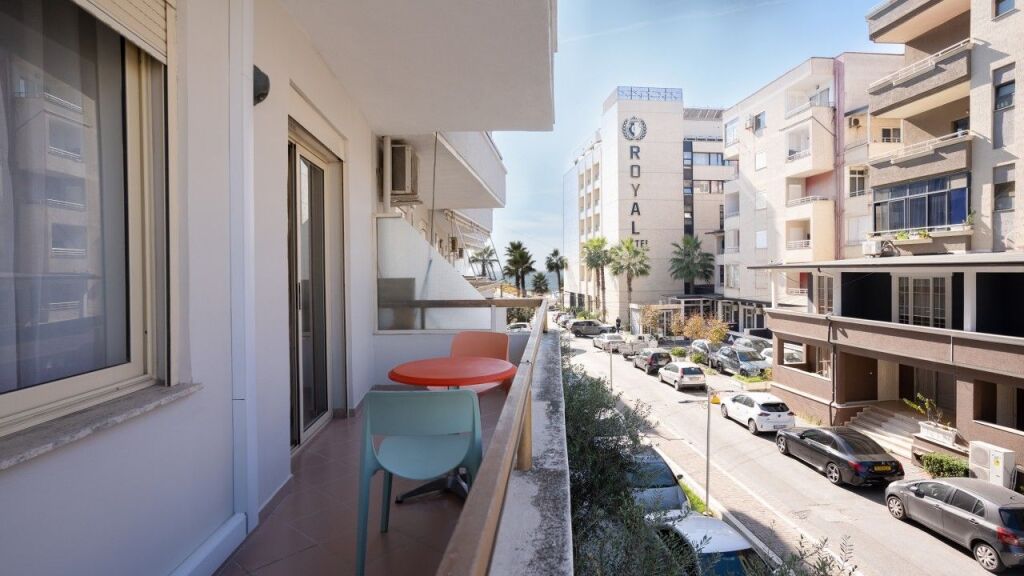 SUPER APARTMENT 1+1 FOR RENT AT PALACE DURRES