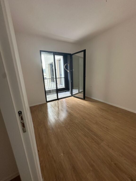 Business premises for rent