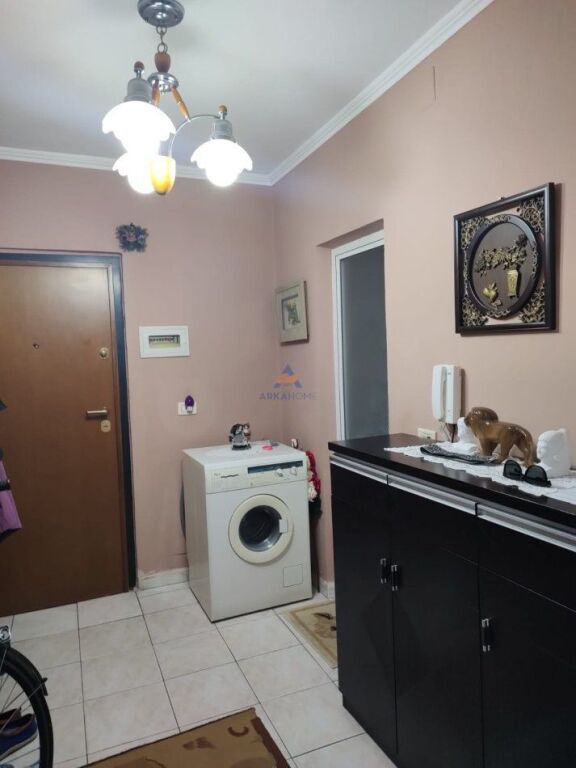 SHITET APARTAMENT 2+1 (KONVERTUAR NË 3+1) "RRUGA IRFAN TOMINI" 140000 EURO