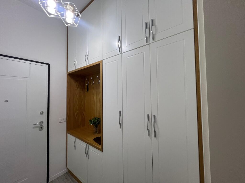 📣 QERA Apartament 2+1 📍 Kompleksi Delijorgji 🛣️ Rruga e "Kavajes" ✨ 💶 Çmimi 1.200 Euro