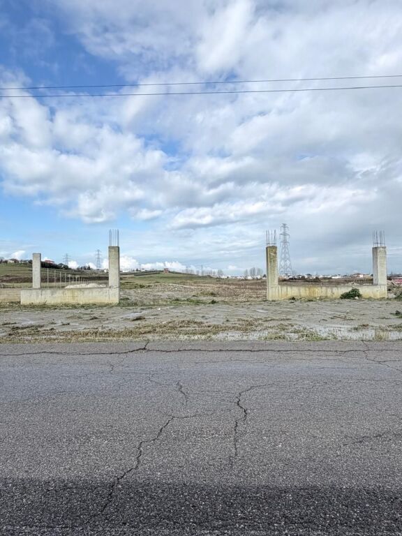 SLOPED LAND FOR SALE DURRES