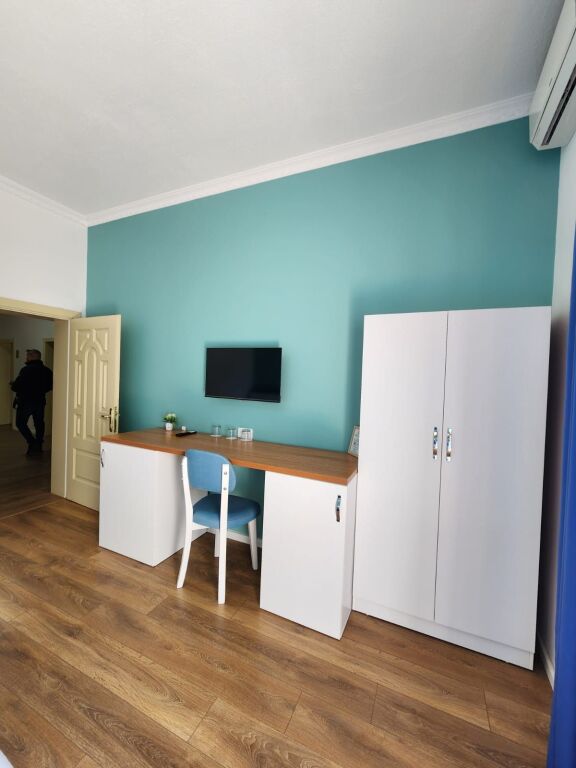 Hotel në shitje