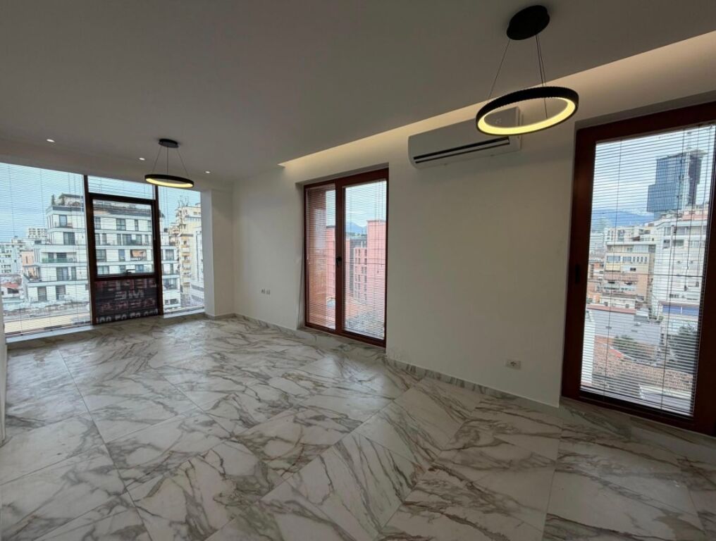 Apartament 1+1 te Rruga e Kavajes,shitje, pallat super i ri