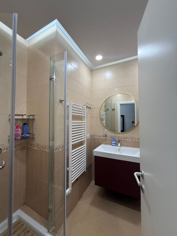 🏠FOR RENT Apartment 3+1+2+block 📍Selvia, near the Center 🏢7th floor, with elevator  🛋️Entrance is furnished 📐Area 120m2 Net 💶 Price: 1500€