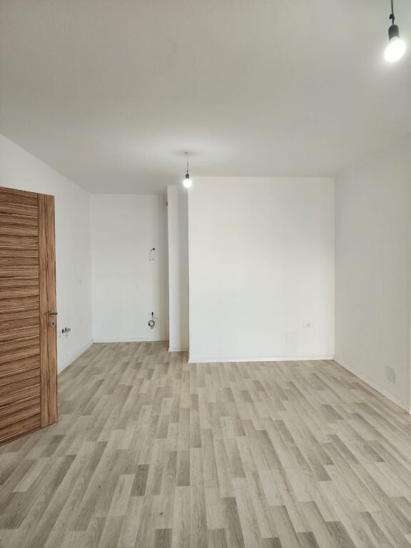 Appartamento 2+1+2 in vendita, Via "5 Maji", Tirana