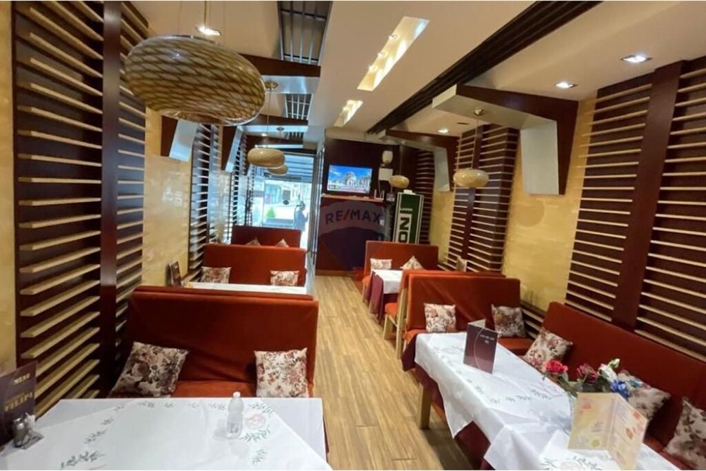 Ristorante in Vendita o in Affitto – Via Democrazia, Vlora