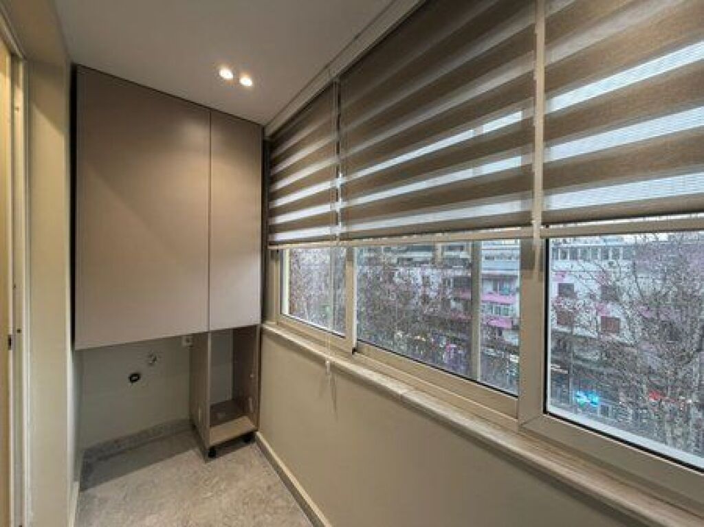 Shitet, Apartament 1+1, 21 Dhjetori, Tirane.