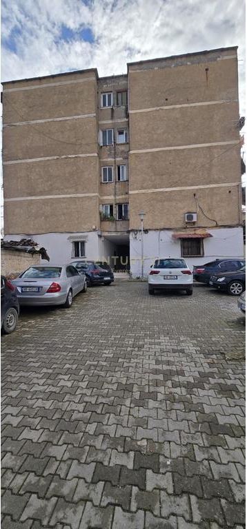 SHITET APARTAMENT 3+1 TEK MINE PEZA