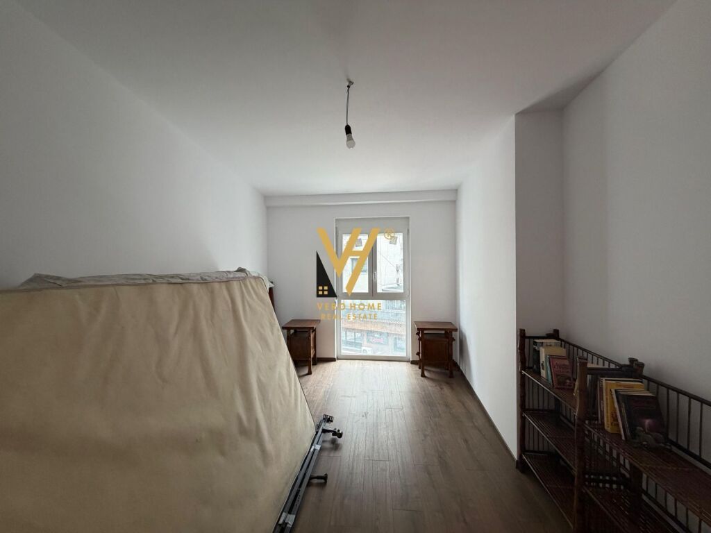 JEPET APARTAMENT 2+1+2 ME QIRA TE RRUGA E ELBASANIT 180.000 LEKE