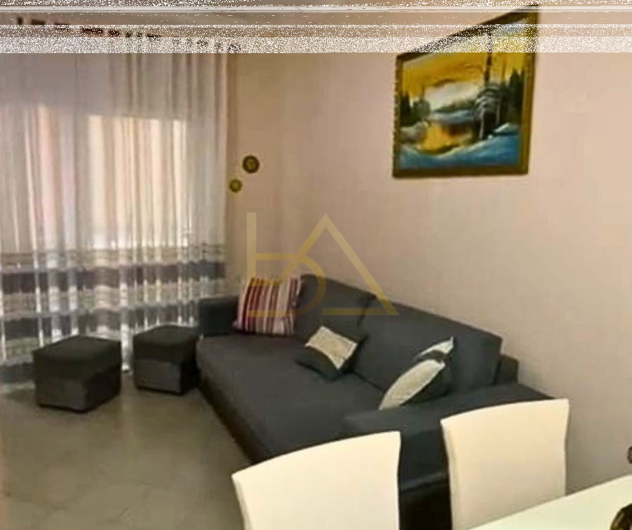 JEPET APARTAMENT ME QIRA – KAVAJË, MALI I ROBIT