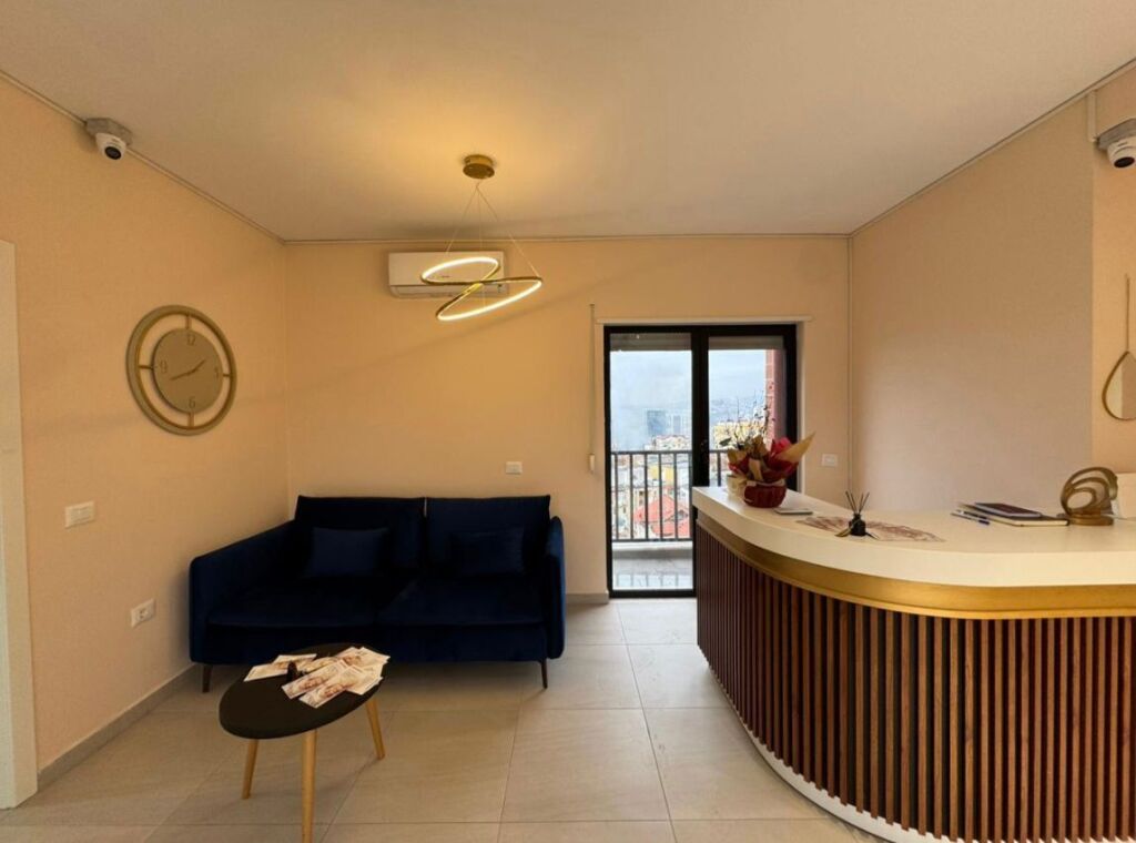 Appartamento 3+1+2 in Vendita, Vicino a Villa Gold