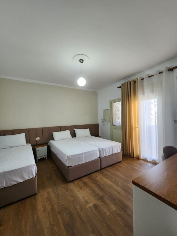 Hotel në shitje
