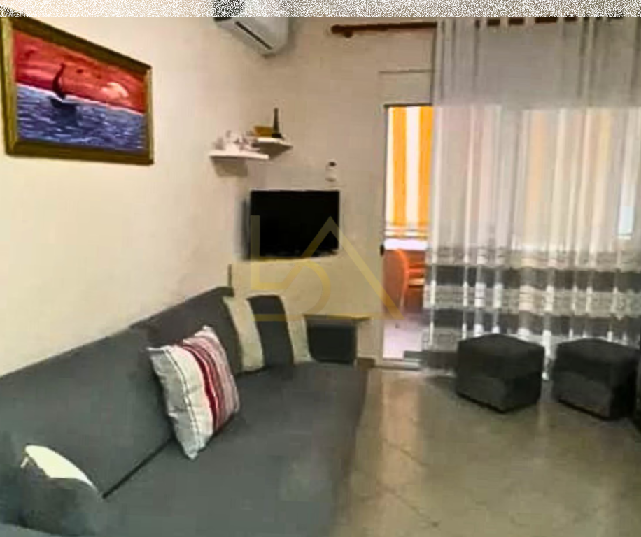 JEPET APARTAMENT ME QIRA – KAVAJË, MALI I ROBIT