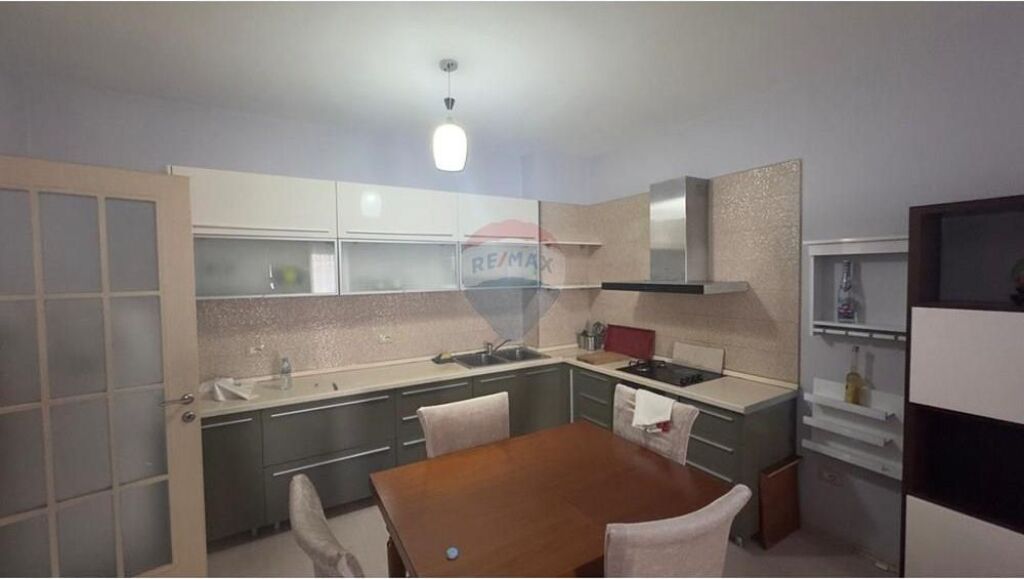 Apartament 2+1 me qira, Yzberisht