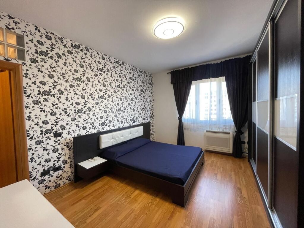 Apartament 2+1+2 për Qira – Pranë Bashkisë, Durrës