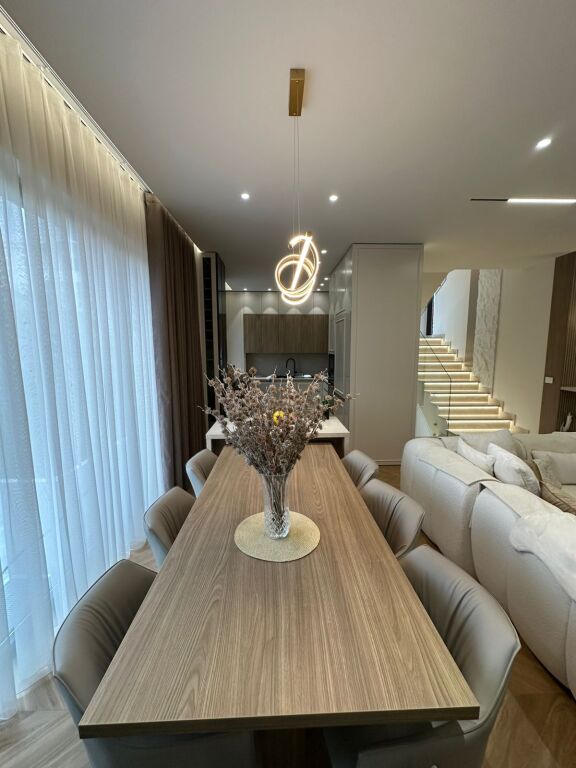 🏡 Residential Villa – Vile Roses, Farkë
