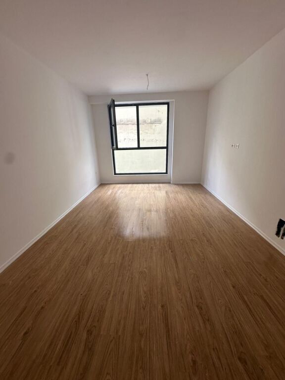Business premises for rent