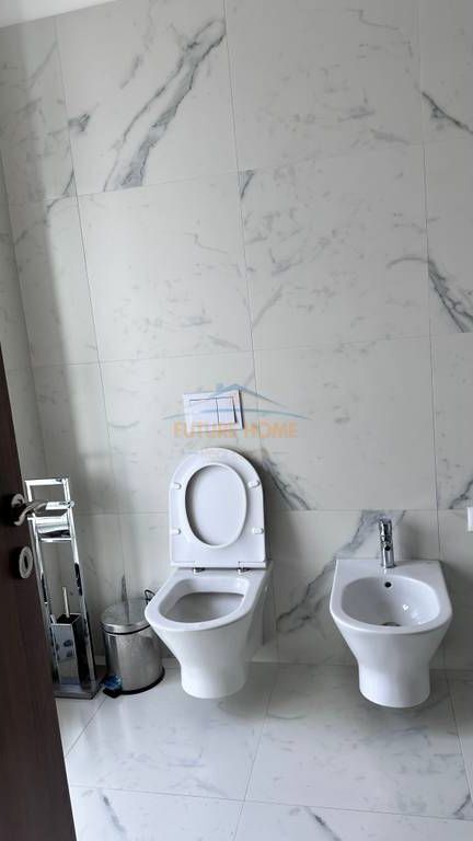 Qera, Apartament 2+1+2, Farmacia 10