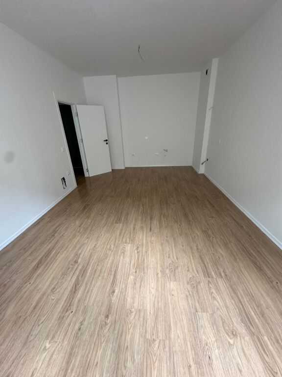 Business premises for rent