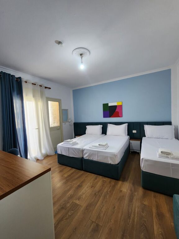 Hotel në shitje