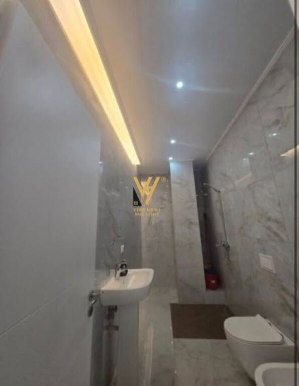 OFFICE 67 M2 FOR RENT AT THE PARIS MUNICIPALITY 700 EURO