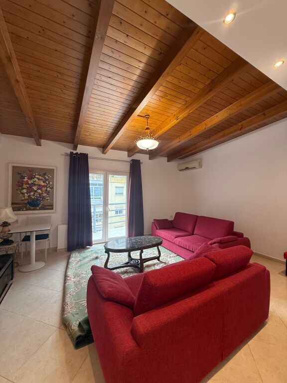 🏠FOR RENT Apartment 3+1+2+block 📍Selvia, near the Center 🏢7th floor, with elevator  🛋️Entrance is furnished 📐Area 120m2 Net 💶 Price: 1500€