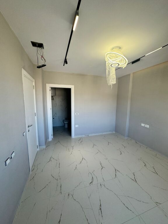 FOR SALE APARTMENT 2+2 – LUNGOMARE, VLORË