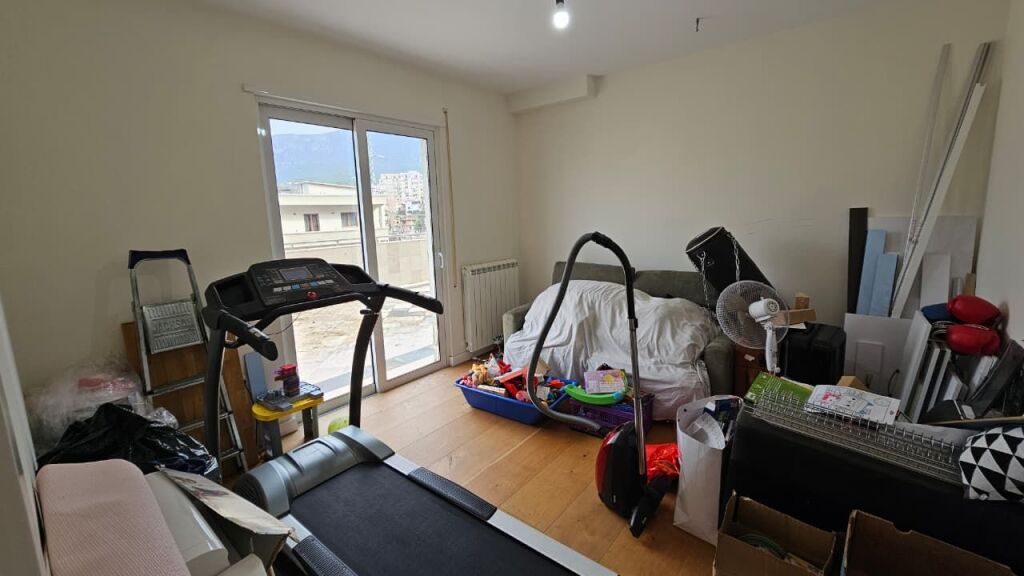 Apartment 2+1+2+Verandas for Sale, Kinostudio, opposite the Ministry of Culture!