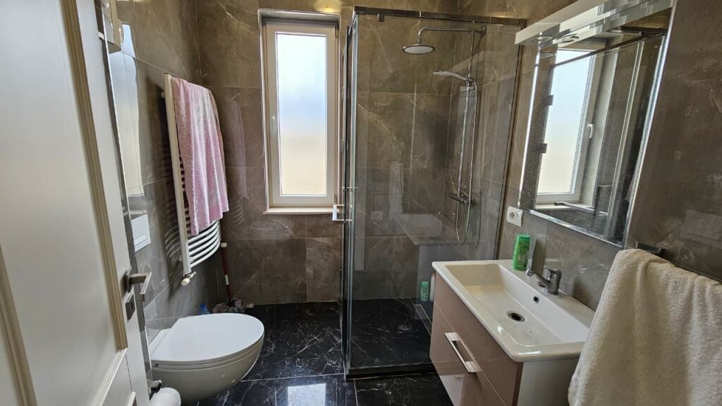 Apartment 2+1+2+Verandas for Sale, Kinostudio, opposite the Ministry of Culture!