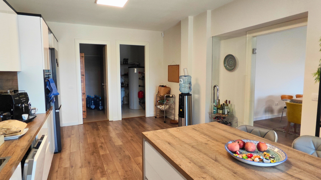 Vicino al Lago Farka Vendita Villa a Prezzo OCCASIONE, Solo 1580 Euro/m²