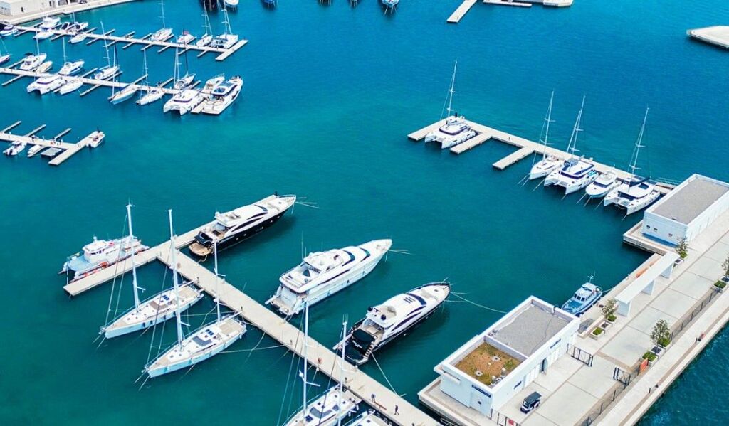 In vendita (2300€/m2): 2+1+2wc &amp; Verande📍Gjiri Lalzit - Porto Lalzi | Yacht Lifestyle (184m2) 391,690 Euro