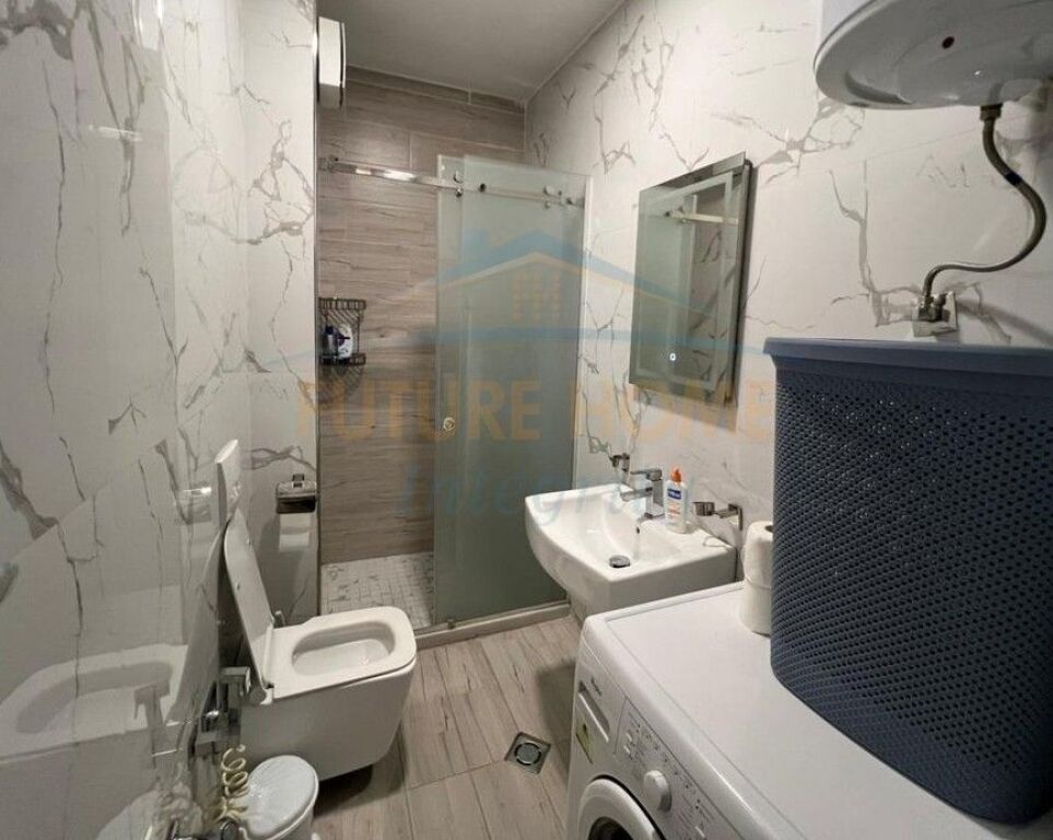 Qera, Apartament 1+1, Rruga 5 Maji, Tiranë..