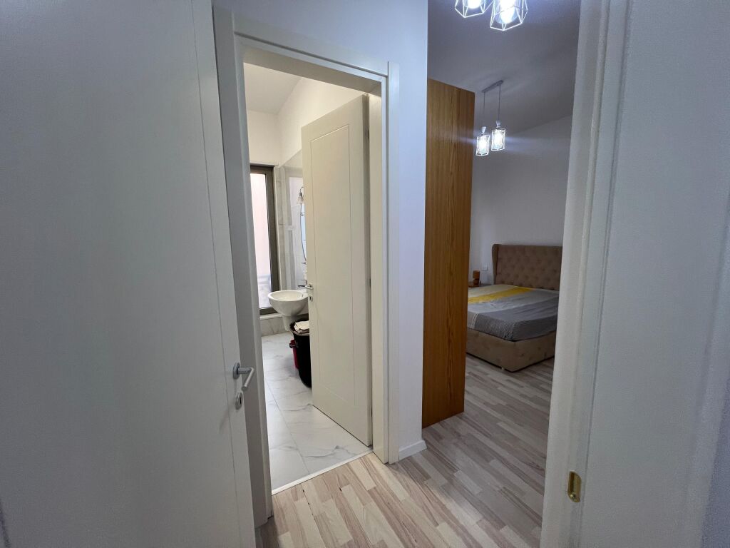 📣 QERA Apartament 2+1 📍 Kompleksi Delijorgji 🛣️ Rruga e "Kavajes" ✨ 💶 Çmimi 1.200 Euro