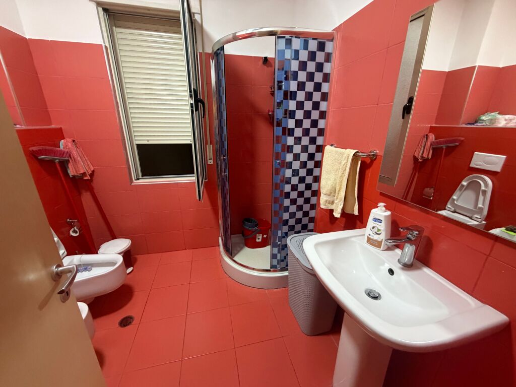 2+1, furnished, Peti Street, Dry Lake, price 650 euros with parking