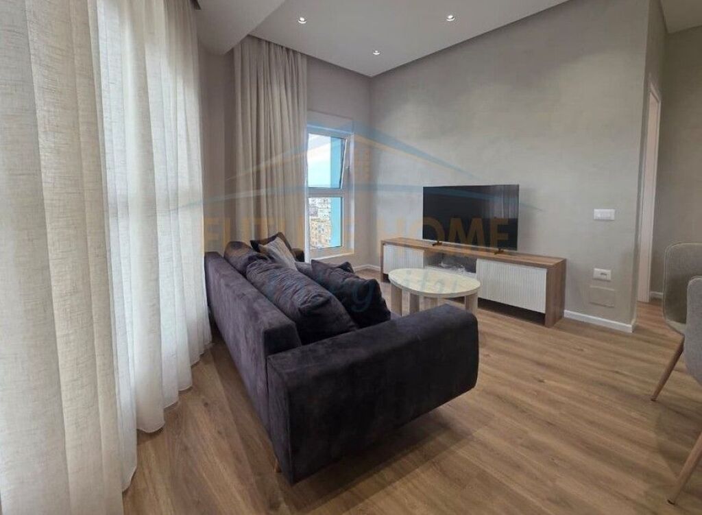 Affitto, Appartamento 1+1, Complesso Kadiu, Tirana.