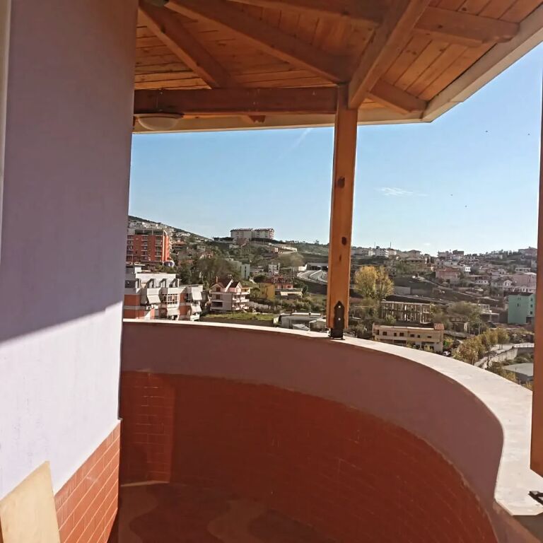 Apartment 2+1 +2+50m2 veranda for sale – Former Tractor Factory