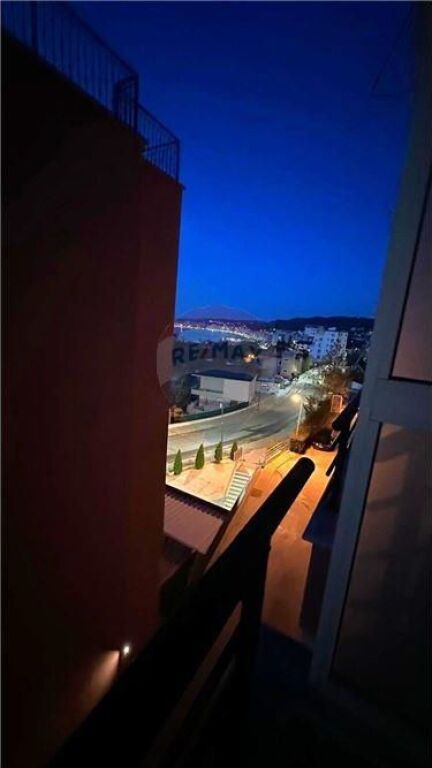 🏡 Apartament 1+1 me Qera – Rruga Dhimitër Konomi, Vlorë