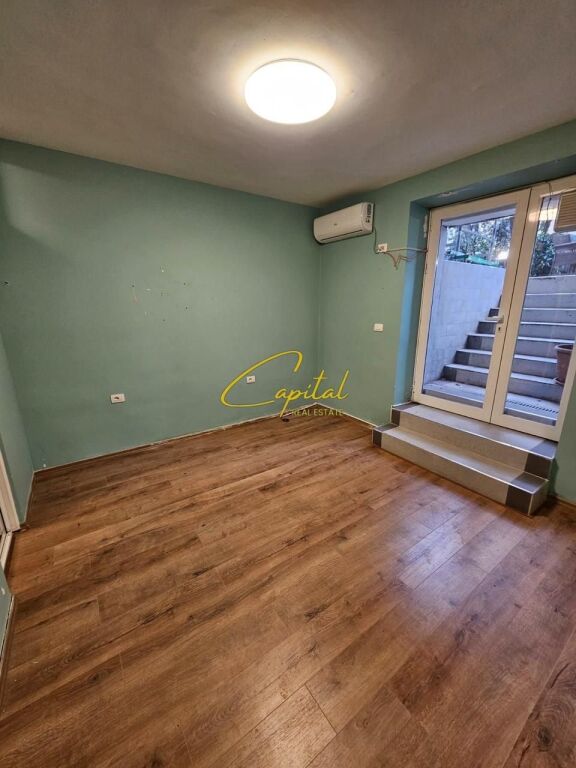 AMBIENT BIZNESI ME QIRA 30 M2 BLV GJERGJ FISHTA 35.000 LEKE