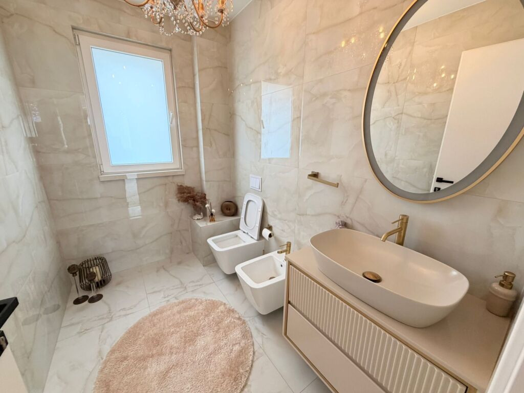 VILLA CON PISCINA IN AFFITTO PRESSO LA RESIDENZA ELYSIUM A MJULL BATHORE !!