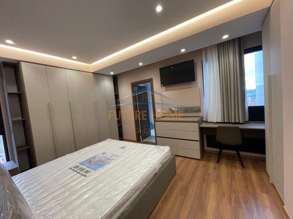 Qera, Apartament 2+1+2, Farmacia 10