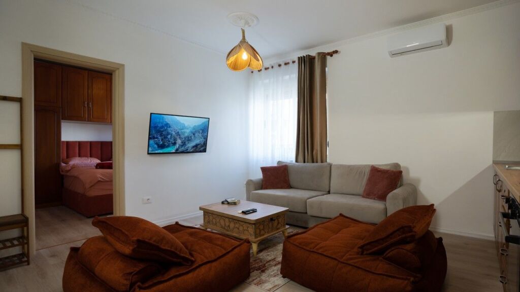 SUPER APARTMENT 1+1 FOR RENT AT PALACE DURRES