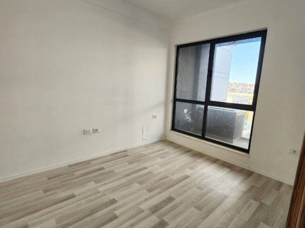 Apartment 2+1+2 for sale, "5 Maji" Street, Tirana