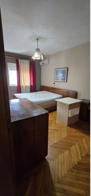 SHITET APARTAMENT 3+1 TEK MINE PEZA