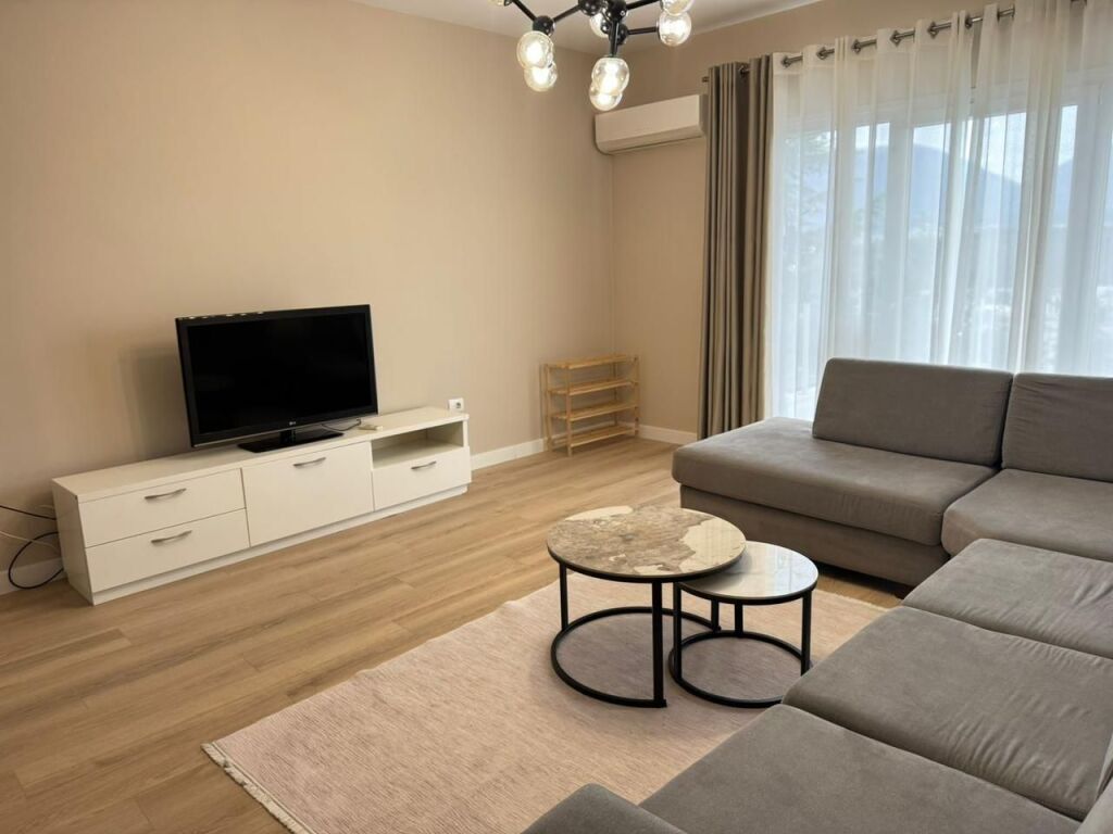 Appartamento 2+1+2 in affitto  Zona Botanica