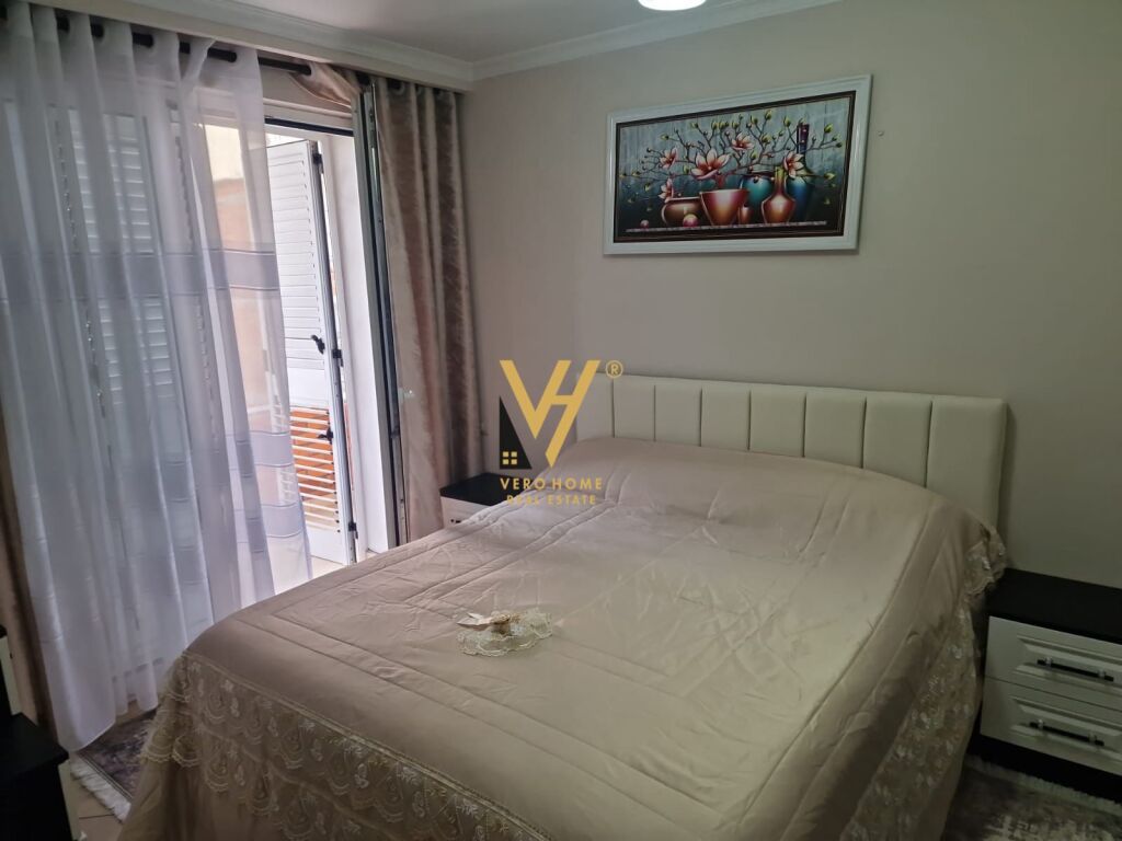 JEPET APARTAMENT 2+1+BLK ME QIRA TE ZOGU I ZI 60.000 LEKE